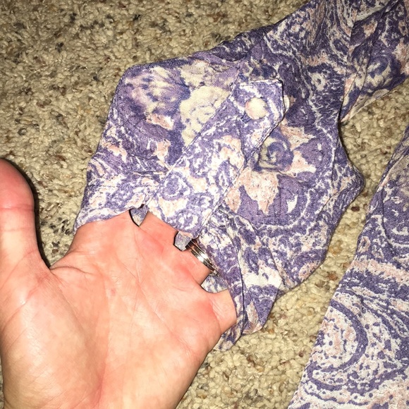 Women’s BKE Blouse - Picture 3 of 3